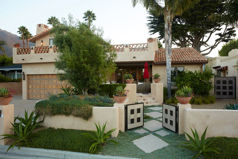 Beach Mediterranean by Jeffrey Gordon Smith Landscape Architecture - Photo 18