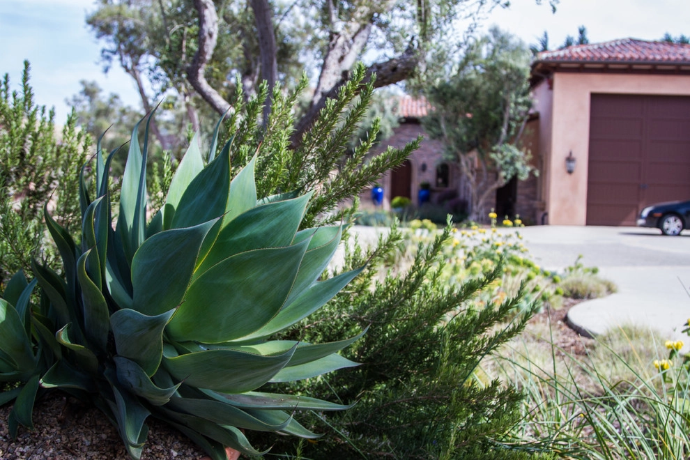 Spanish Revival over Seven Sisters by Jeffrey Gordon Smith Landscape Architecture - Photo 42