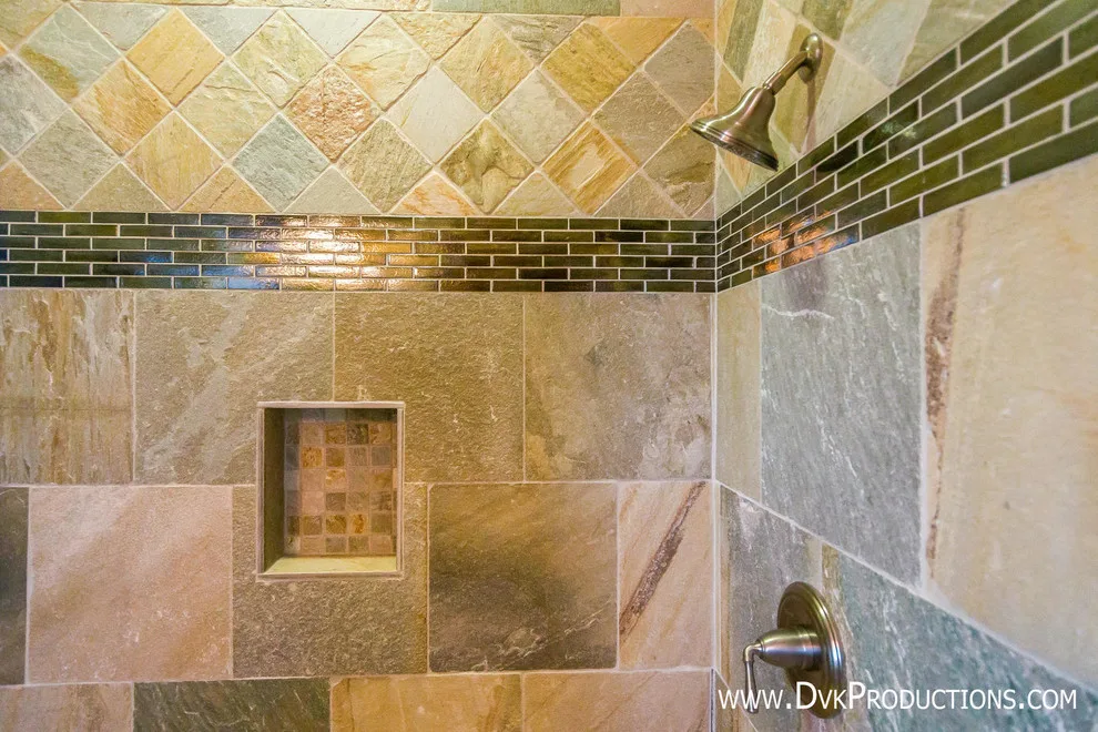 Artisan Tailored Residence by Freeman Builders Inc. - Photo 5