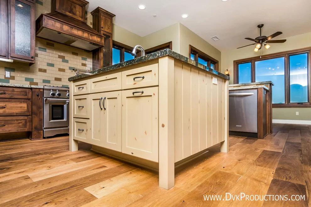 Artisan Tailored Residence by Freeman Builders Inc. - Photo 52