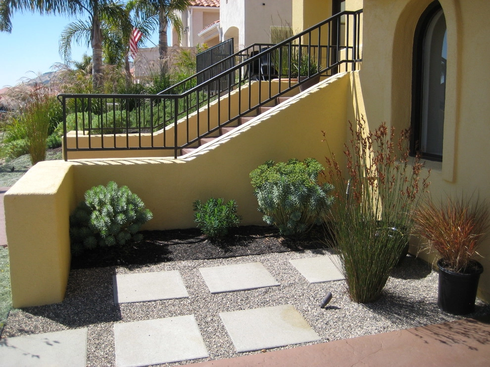 Mod Med by Jeffrey Gordon Smith Landscape Architecture - Photo 5