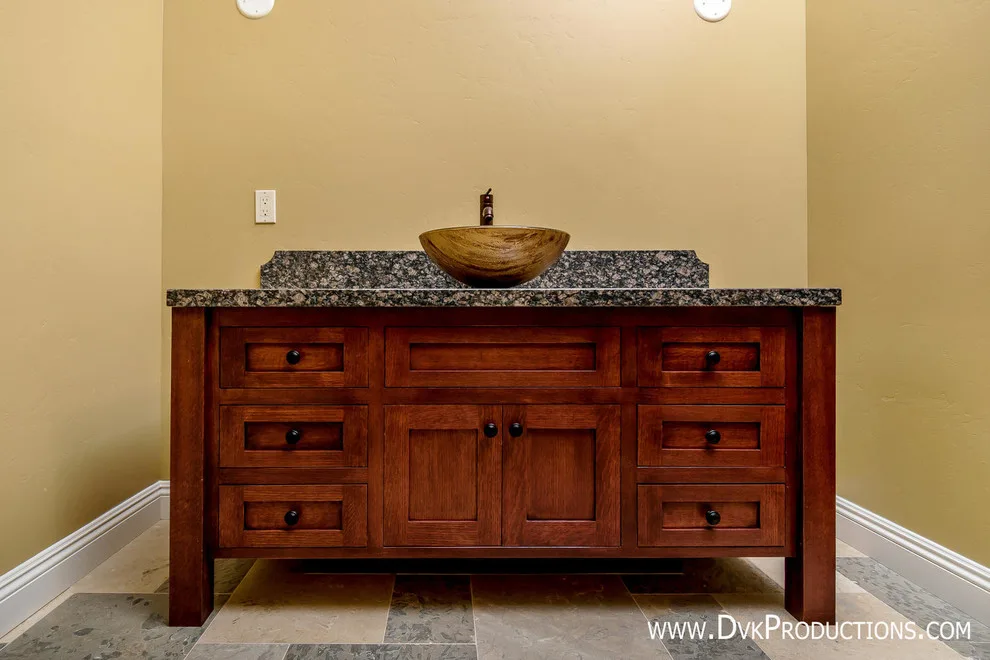 Artisan Tailored Residence by Freeman Builders Inc. - Photo 23
