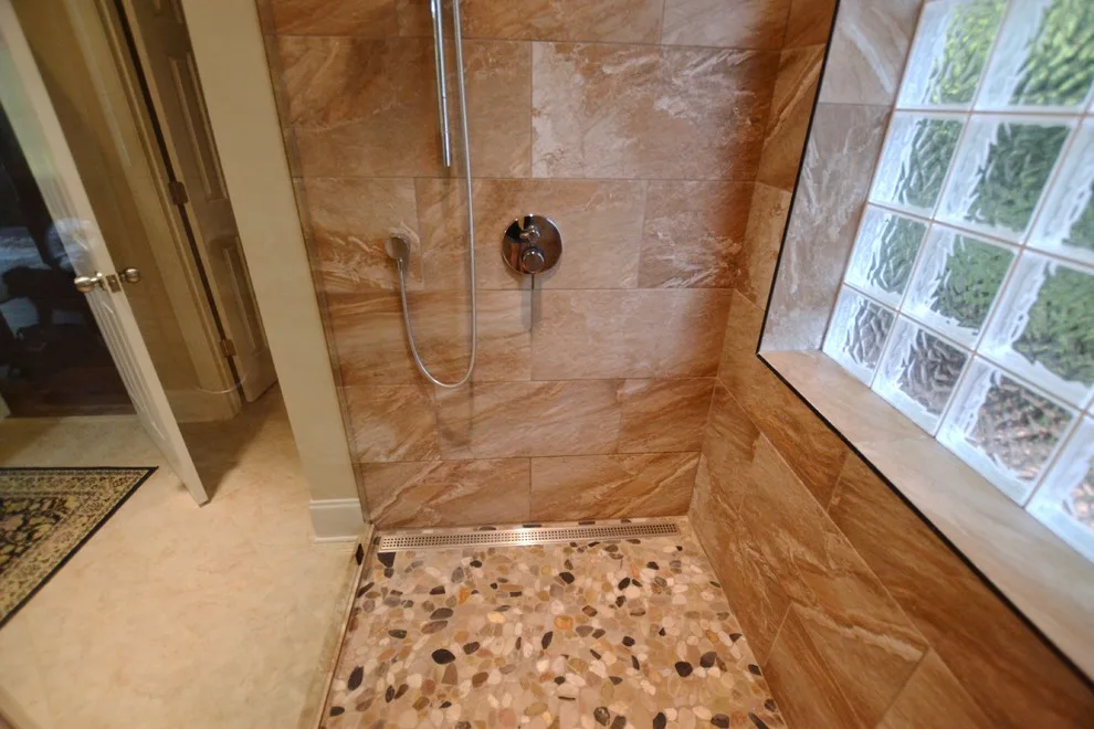 Artisan Kitchen, Bathroom, and Living Space by Councell Craftsmen - Photo 18