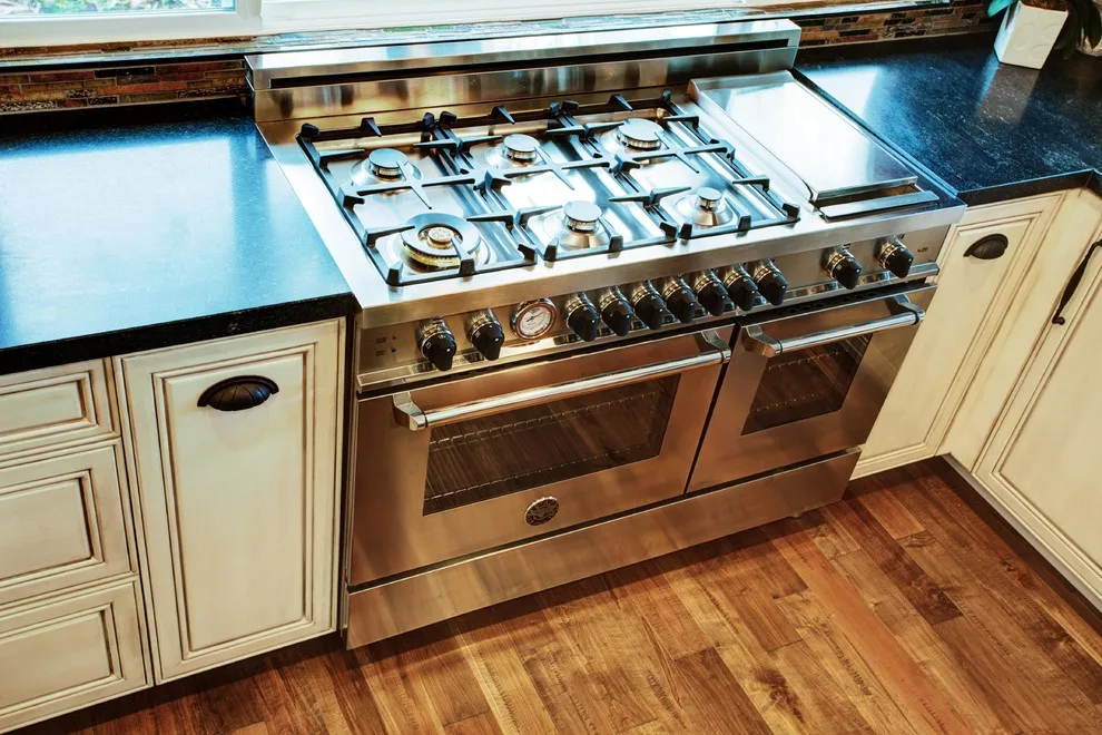 Artisan Rustic Kitchen Gem in Monrovia by Metropolis Drafting And Construction Inc - Photo 3