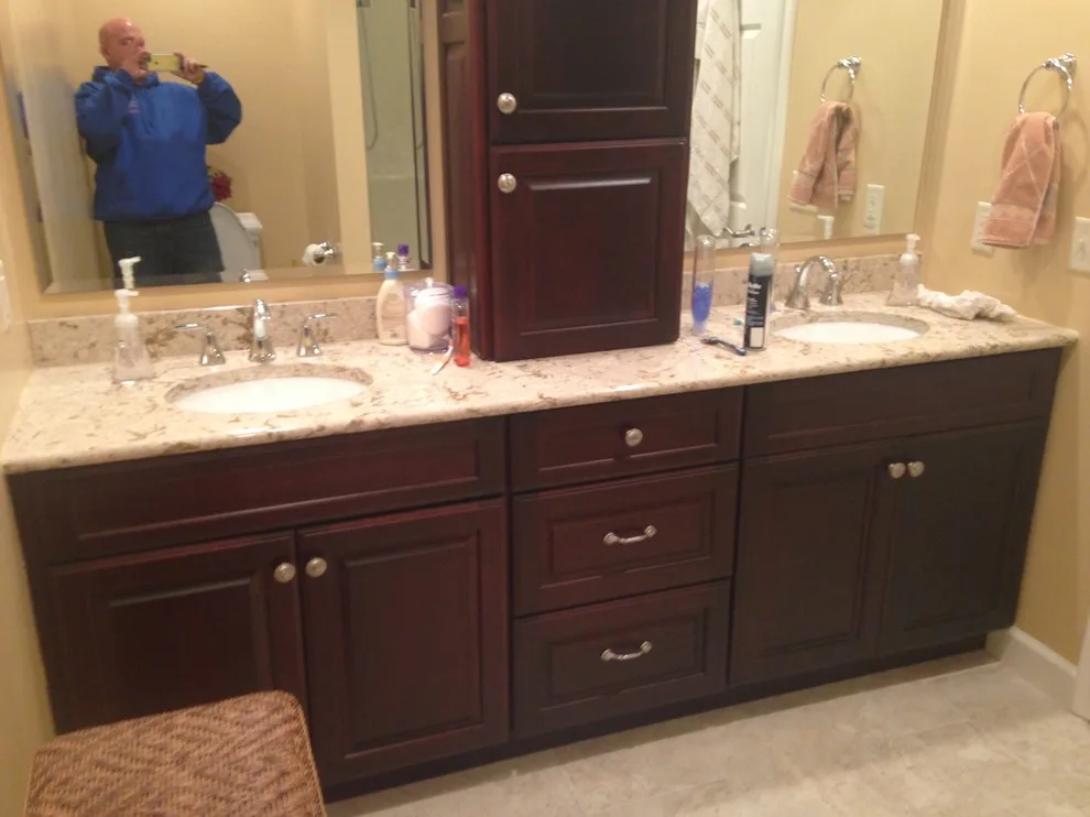Craney's Restroom by Family Touch Remodeling LLC - Photo 4