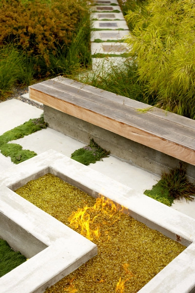 Japanese Cottage by Jeffrey Gordon Smith Landscape Architecture - Photo 24