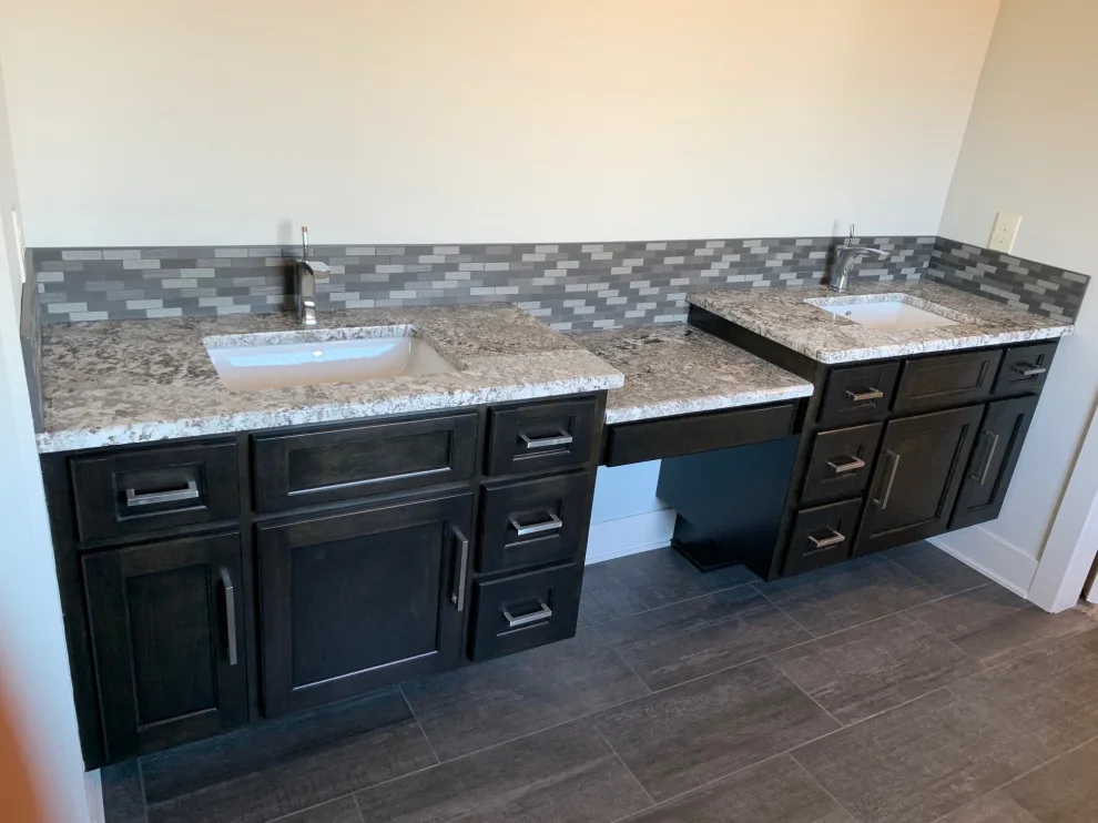 Crown Limited Model by McKean's Floor To Ceiling - Photo 2