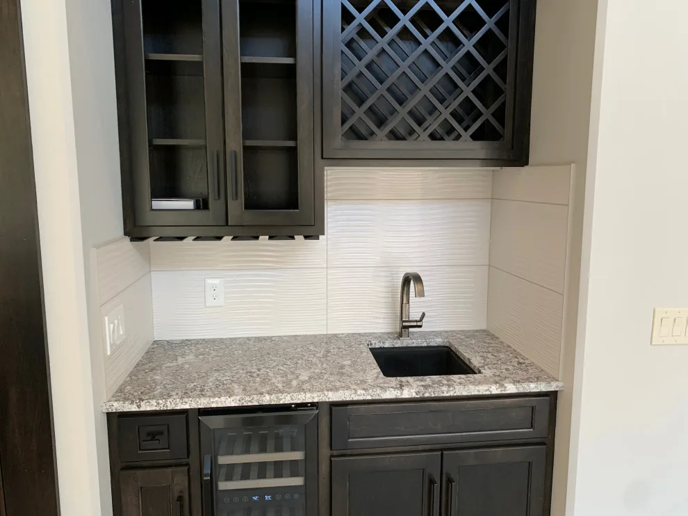 Crown Limited Model by McKean's Floor To Ceiling - Photo 13