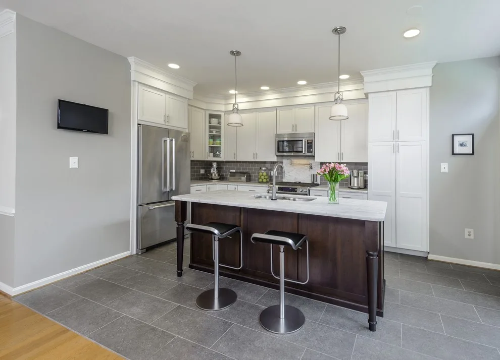 Crysalis Award Recipient 2015 - Dunn Loring Transitional Kitchen by Foster Remodeling Solutions, Inc. - Photo 5