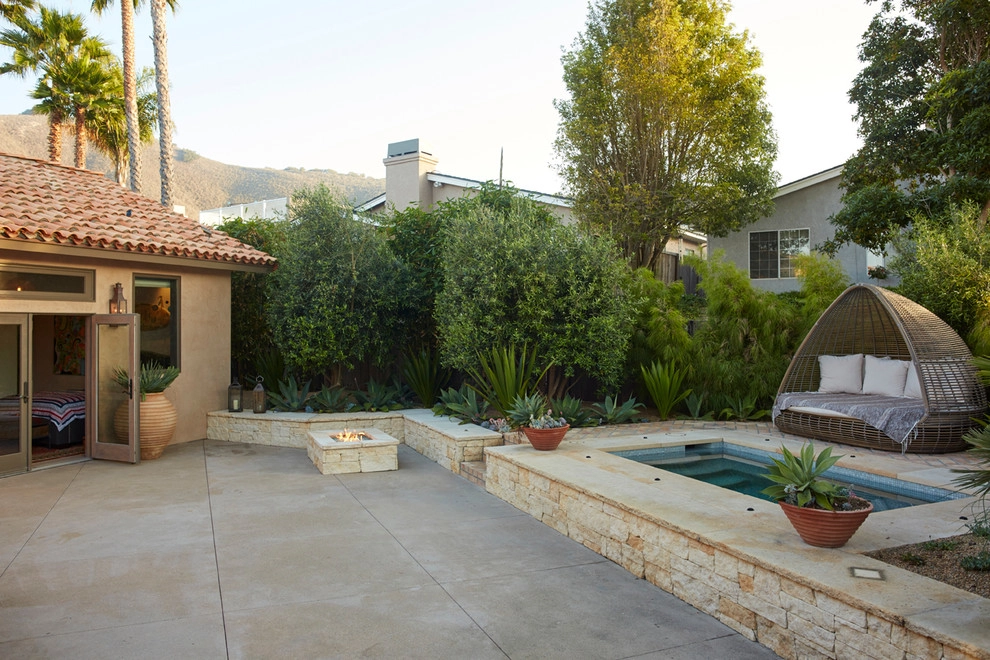 Beach Mediterranean by Jeffrey Gordon Smith Landscape Architecture - Photo 7