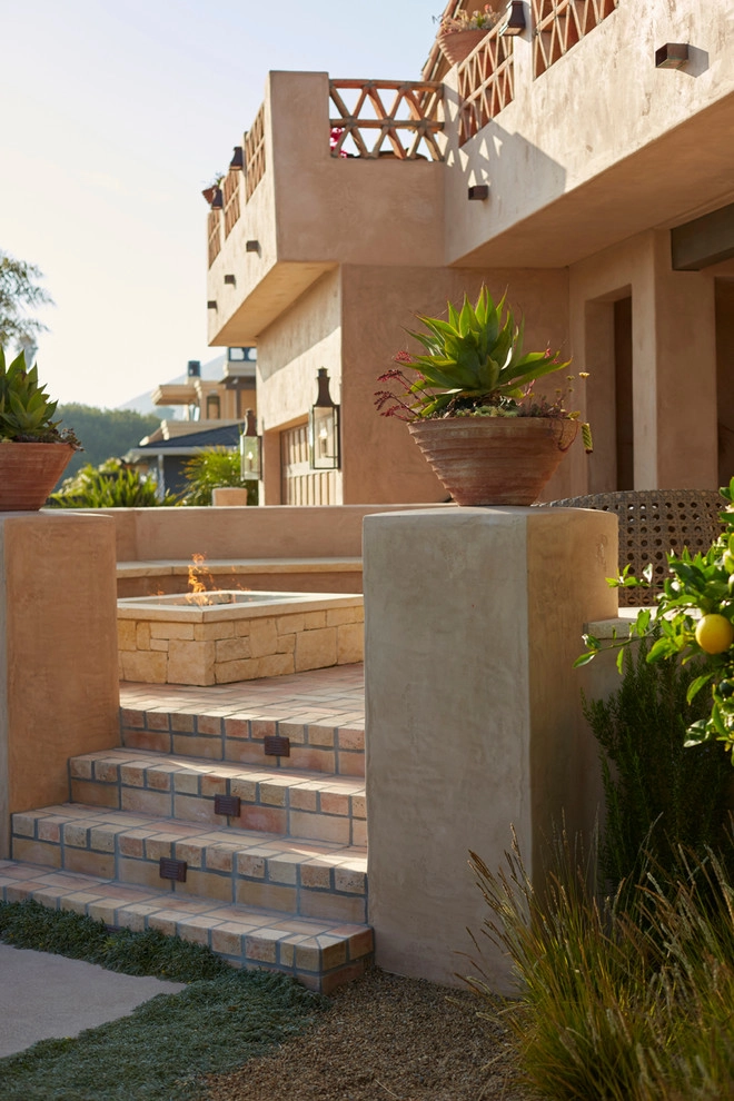Beach Mediterranean by Jeffrey Gordon Smith Landscape Architecture - Photo 3
