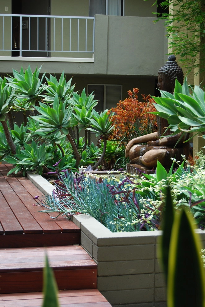 Santa Monica Apartments by Jeremy Taylor Landscapes - Photo 5