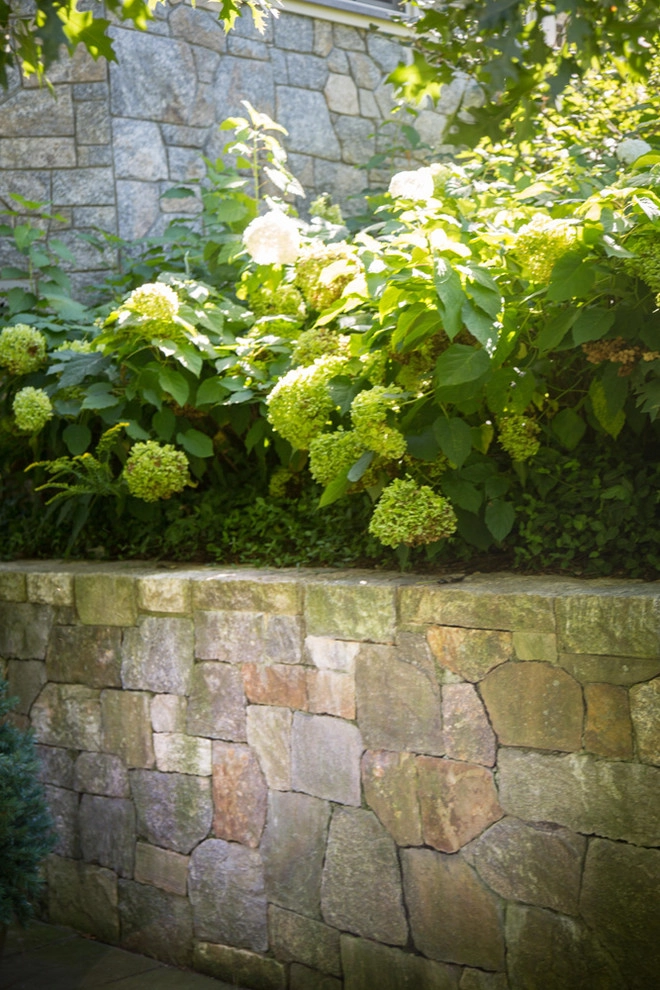 Punkatasset Hill by John De Lellis Gardens - Photo 18