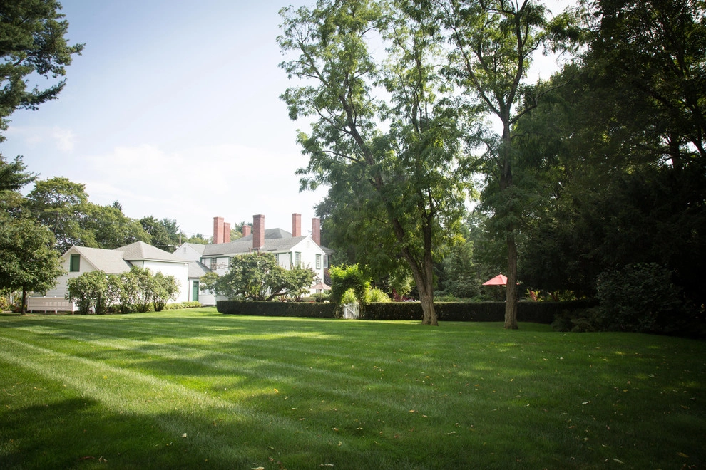 Jonathan Hildreth House by John De Lellis Gardens - Photo 21