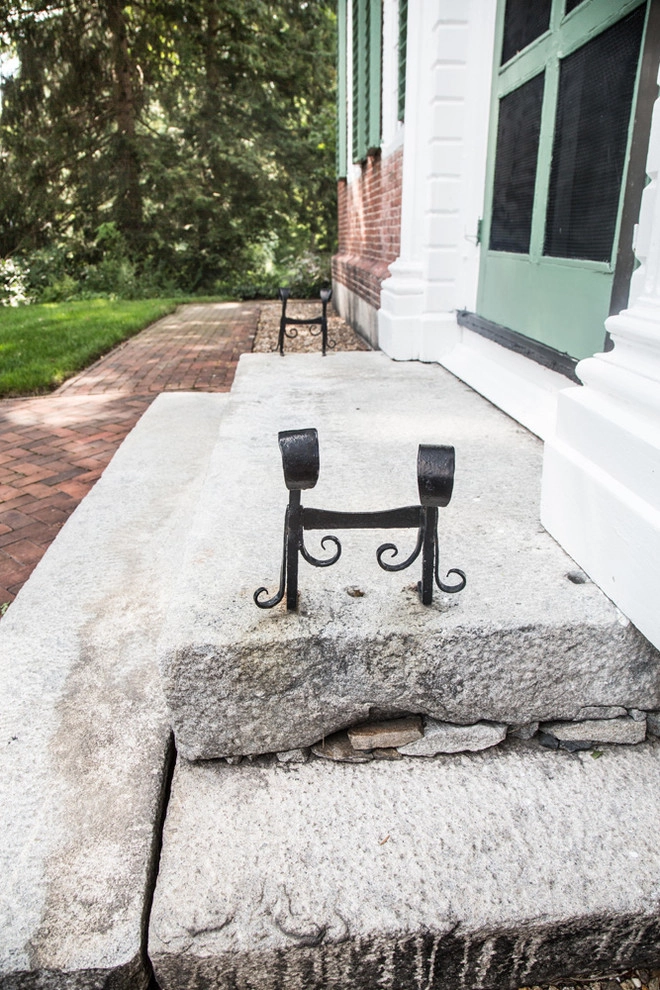 Jonathan Hildreth House by John De Lellis Gardens - Photo 22