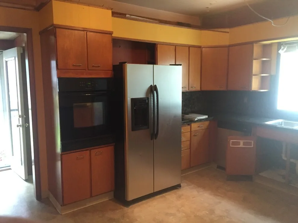 Tailored White Kitchen in Eastwood by MCO Industries, LLC - Photo 3