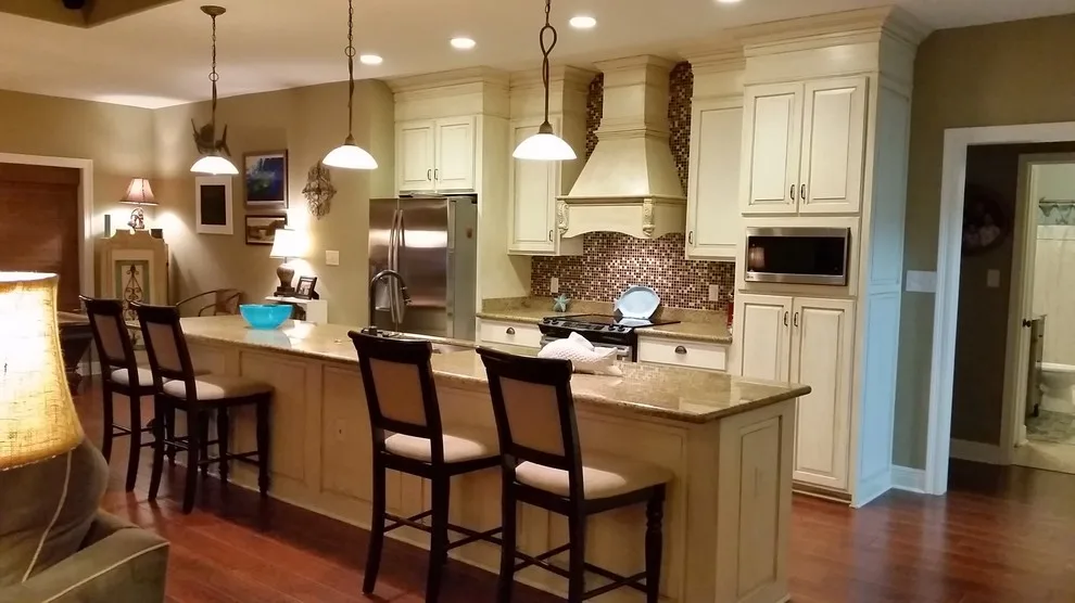 Laurelwood Custom Home by Lombardo's Construction & Remodeling Inc. - Photo 6