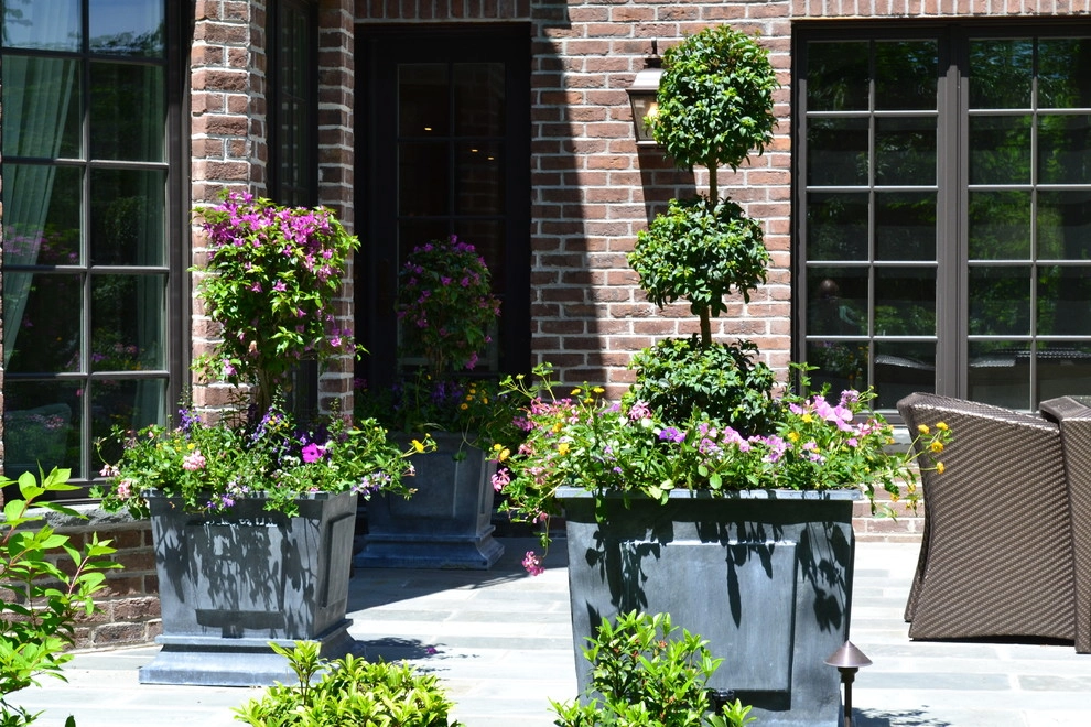 holiday decorating by Joseph Bulfamante And Son Landscape Design/Build - Photo 21