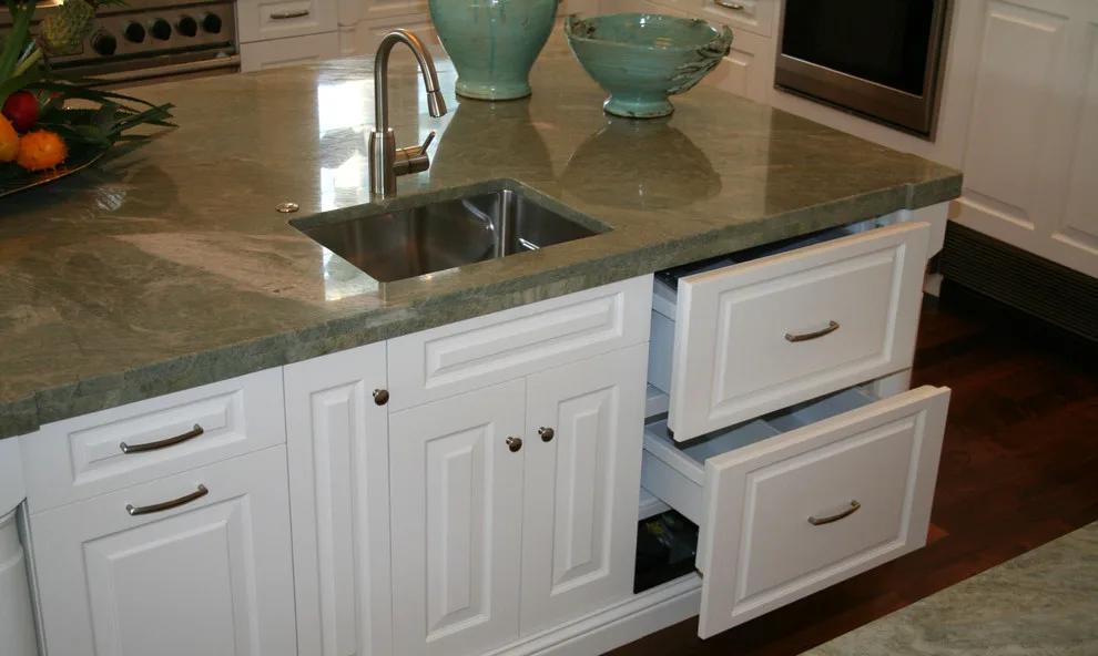 Bespoke Kitchen Cabinets by Premier Cabinets Of Virginia, LLC - Photo 4