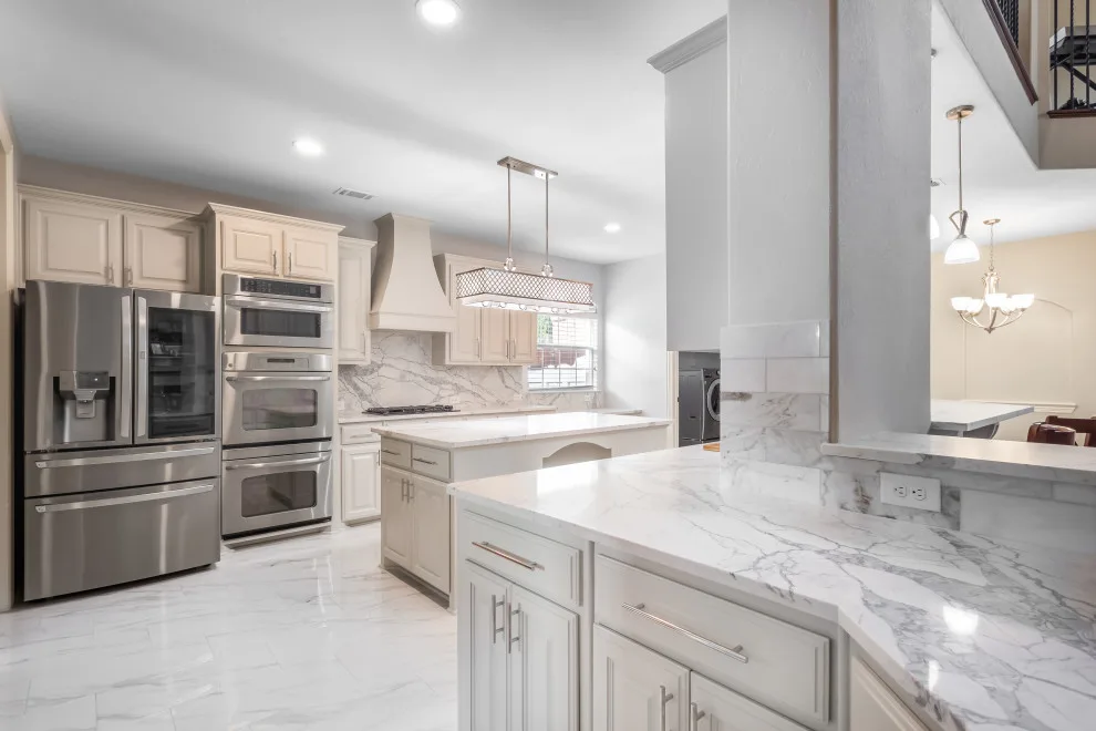 Dallas Bathroom & Kitchen Remodeling - Photo 12