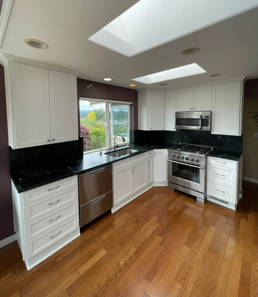 Emerald City Custom Cabinets - Photo 7
