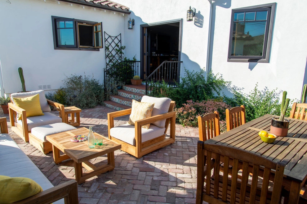 Small Oasis by June Scott Design - Photo 5