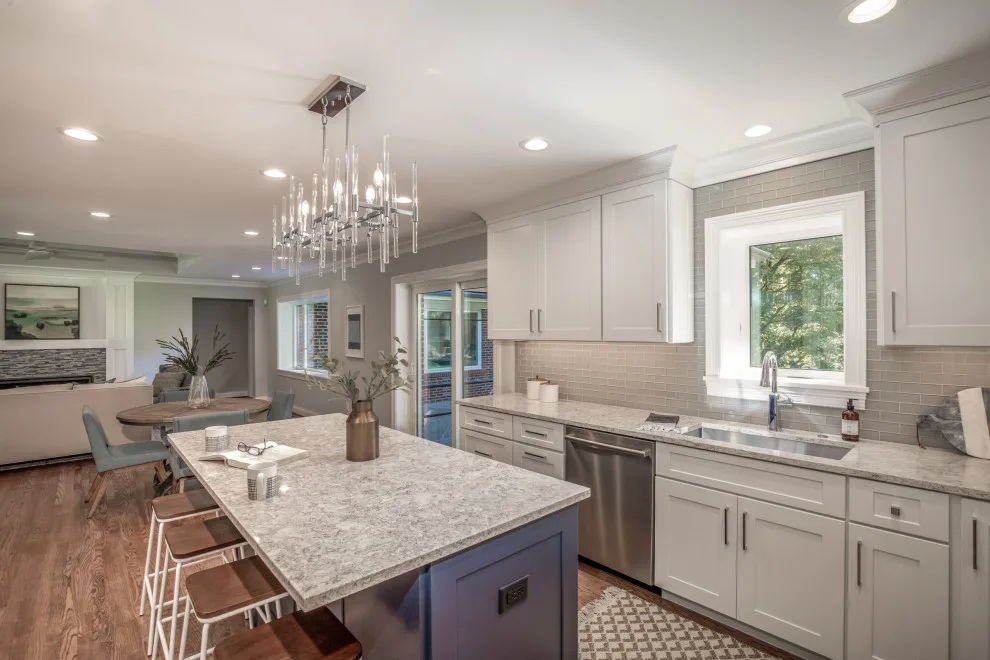 Brilliant White Kitchen by Callier & Thompson Kitchens, Baths And Appliances - Photo 5
