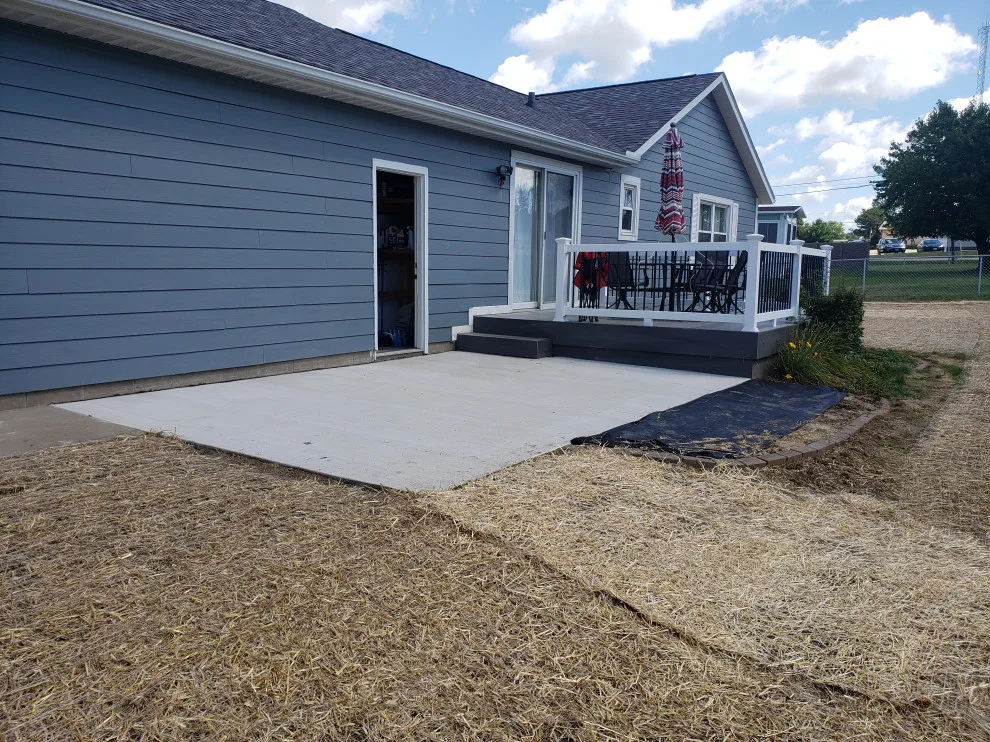 Washington Deck and Concrete Patio by Peoria Tile And Carpenters - Photo 4