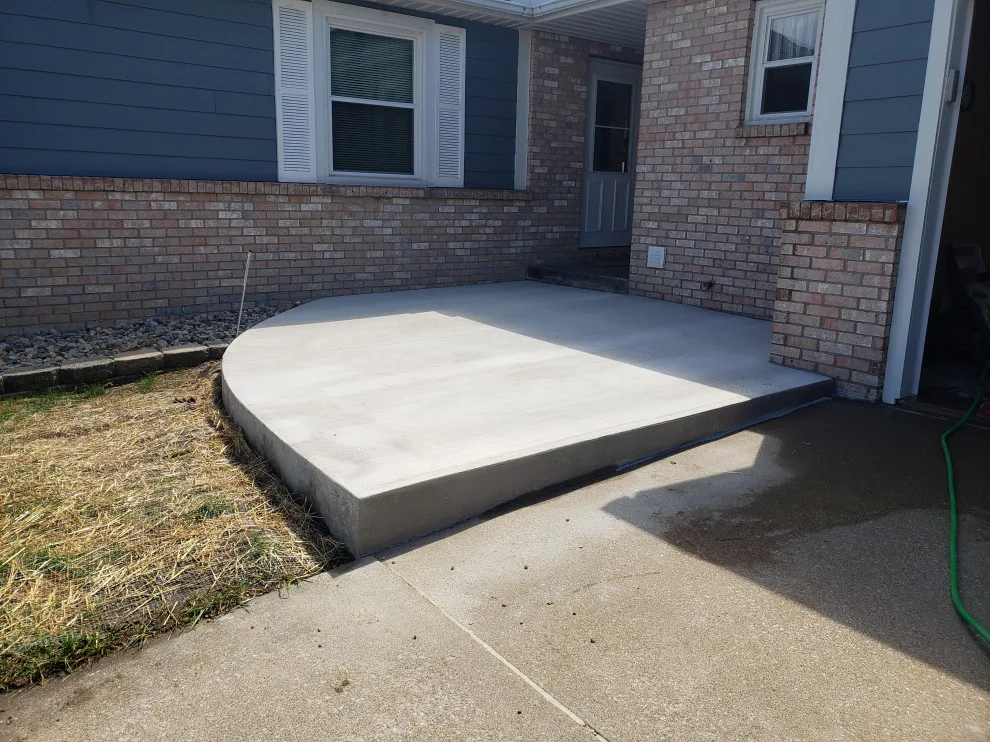 Washington Deck and Concrete Patio by Peoria Tile And Carpenters - Photo 2