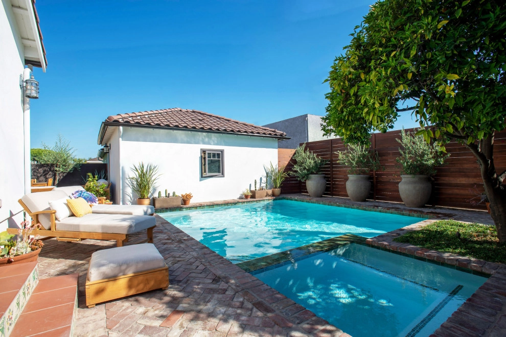 Small Oasis by June Scott Design - Photo 9