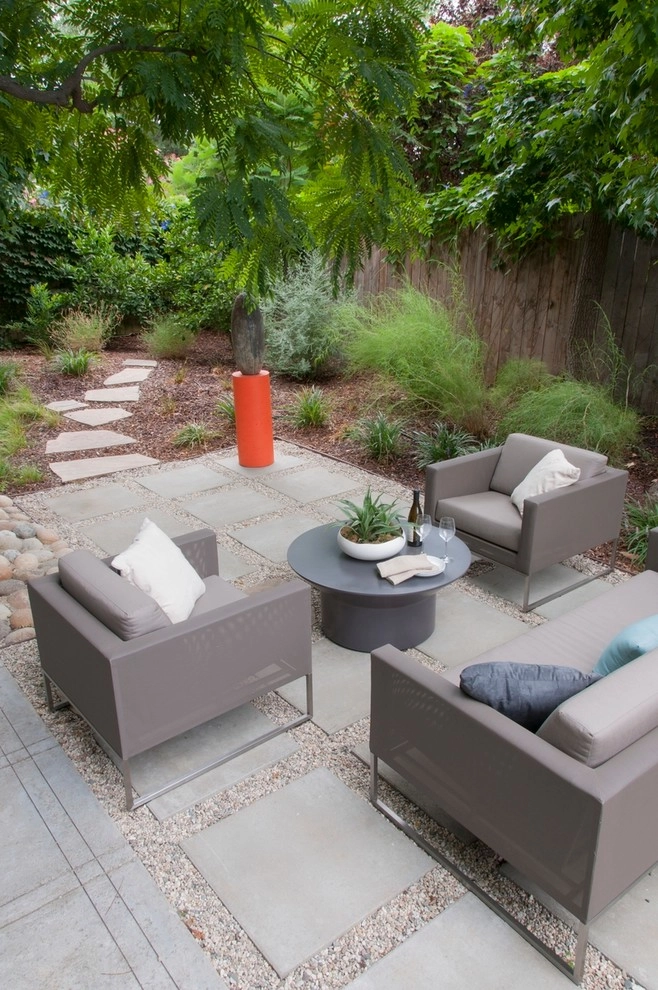 Los Angeles Contemporary Patio by June Scott Design - Photo 5