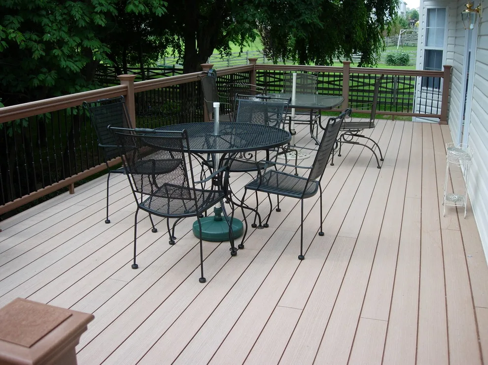 Outdoor Living Spaces by Apple Creek Remodeling LLC - Photo 4
