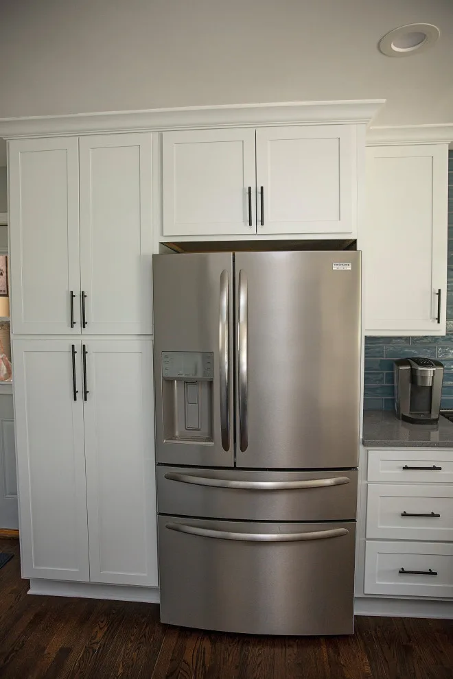 Chic and Roomy Kitchen by D.A. Home Improvement - Photo 4
