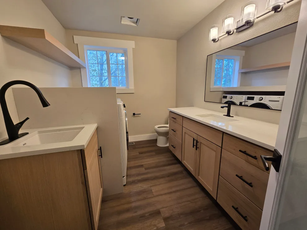 Den and Laundry Area by Bellinghamhomeworks - Photo 2