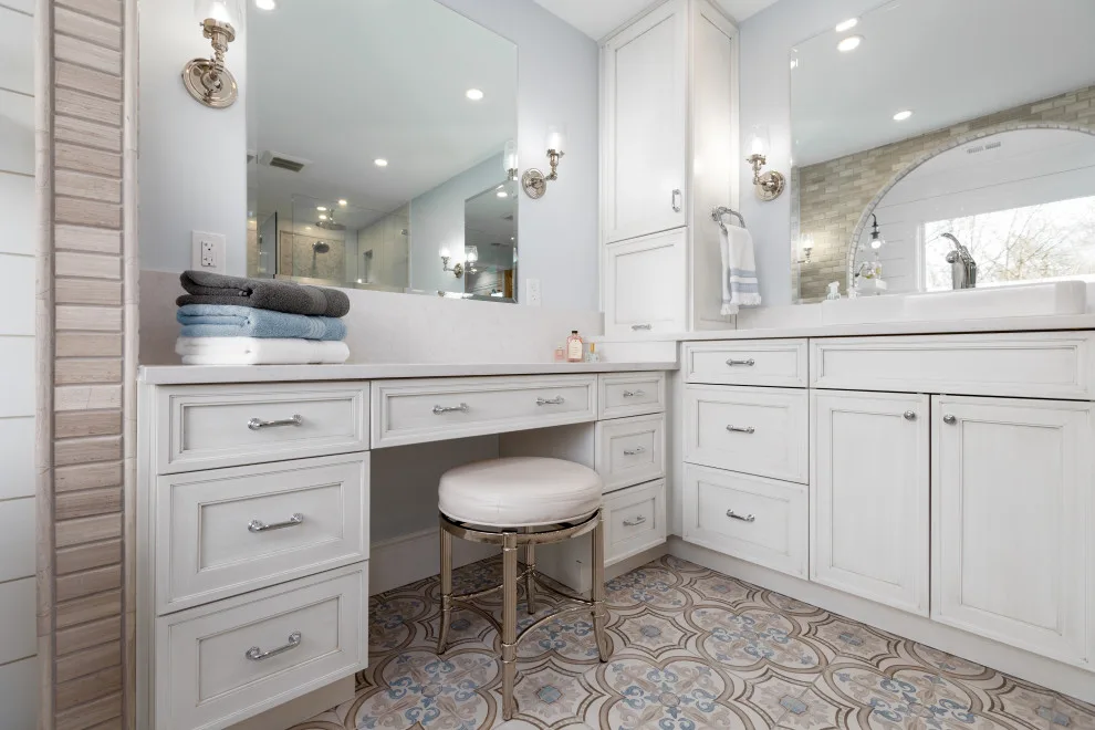 Harbor View Restroom by Boss Design Center - Photo 5