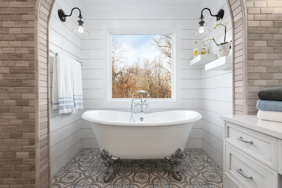 Harbor View Restroom by Boss Design Center - Photo 4
