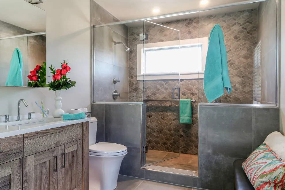 Restrooms by Covenant Kitchens & Baths, Inc. - Photo 4