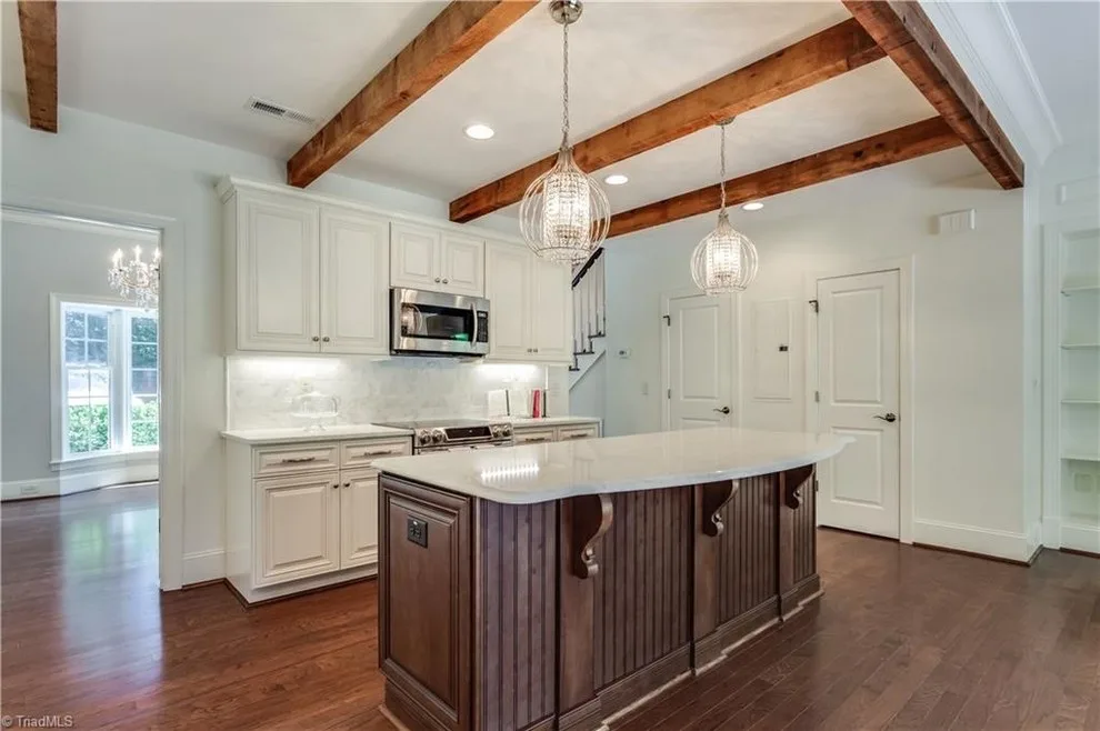 Dover Road Culinary Space by Cabinet Concepts, Greensboro - Photo 6