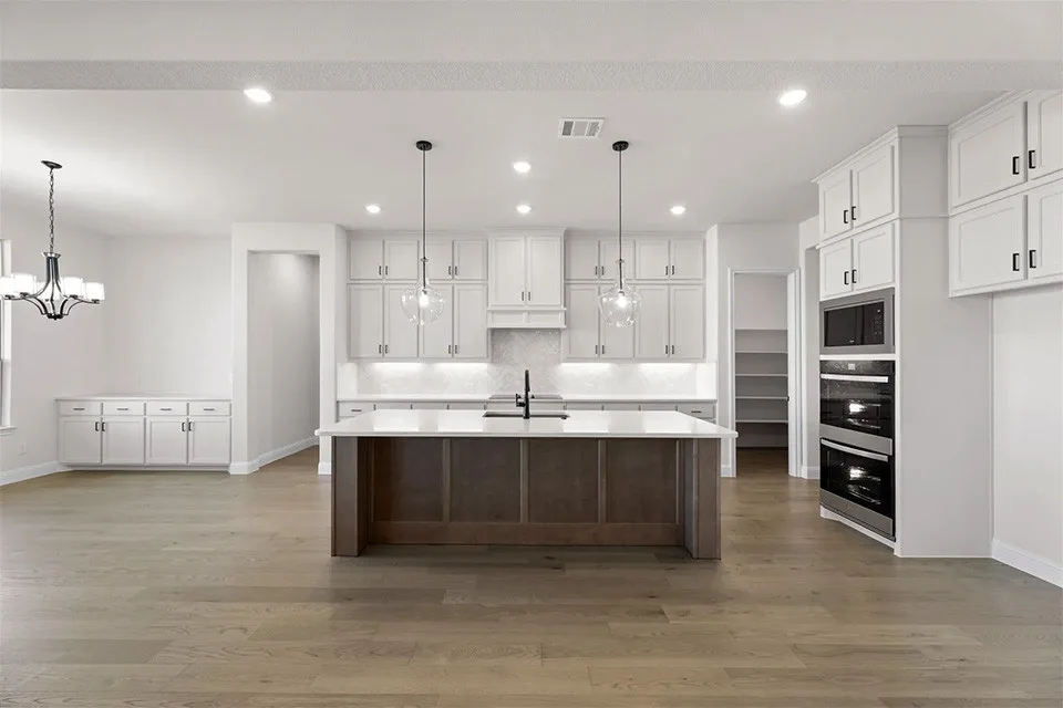 Downers Grove - Kitchen Renovation by Peter Renovations Inc - Photo 2