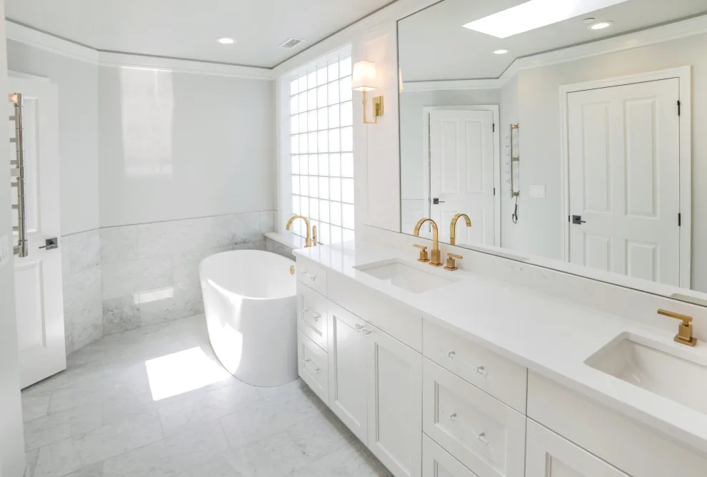 Kirkland Downtown Renovation by Remont Construction - Photo 17
