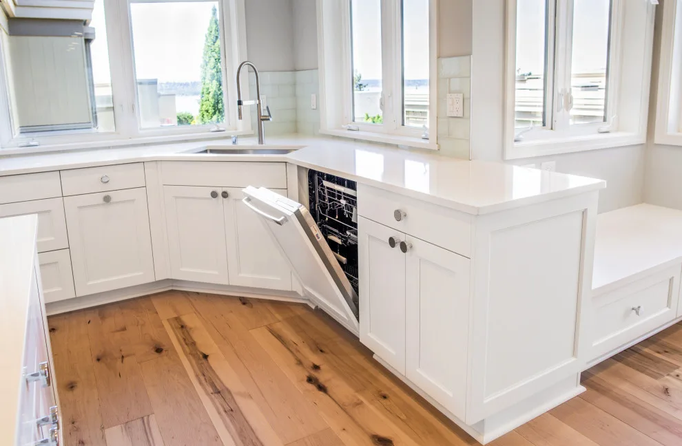 Kirkland Downtown Renovation by Remont Construction - Photo 3