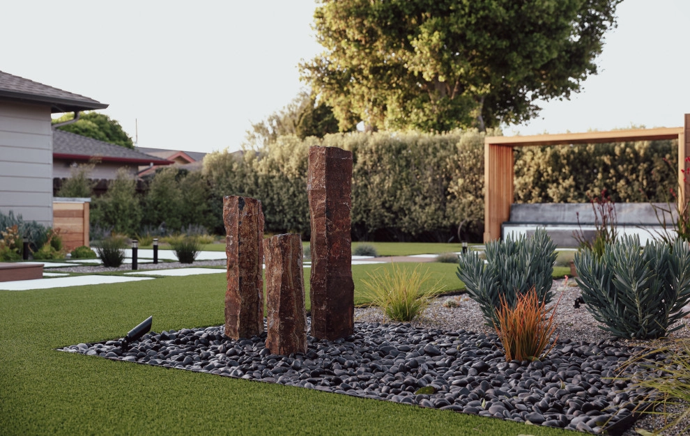 Award Winning Turf Haven Home by K & D Landscaping, Inc. - Photo 9