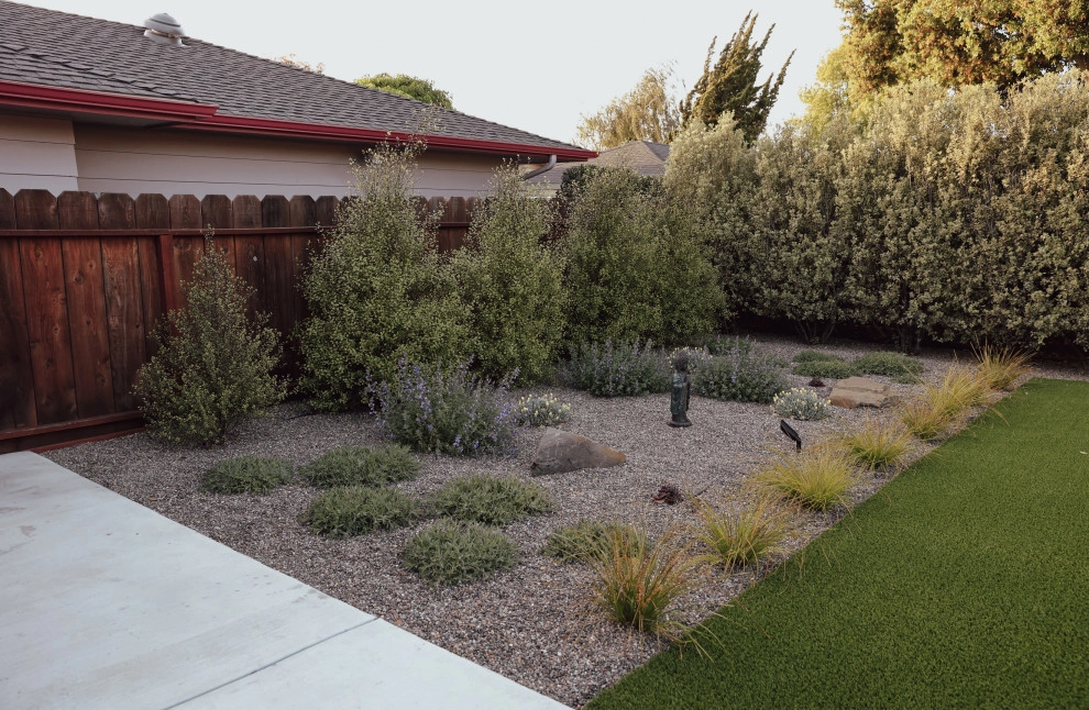 Award Winning Turf Haven Home by K & D Landscaping, Inc. - Photo 6