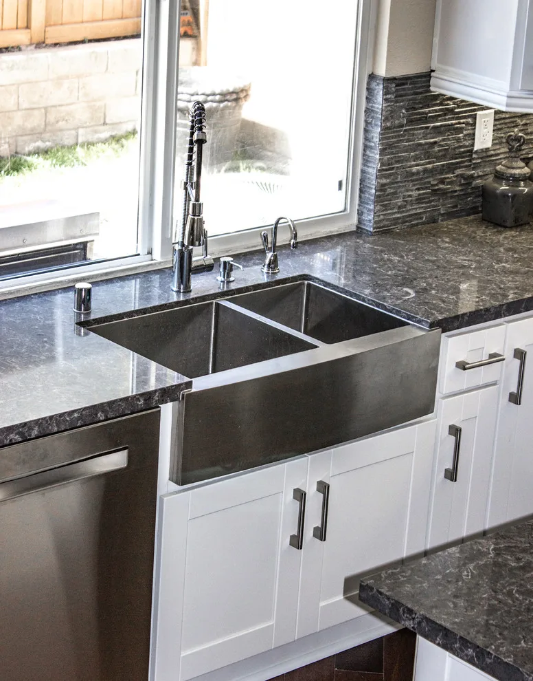 Elegant White Shaker Kitchen in Thousand Oaks by Metropolis Drafting And Construction Inc - Photo 6