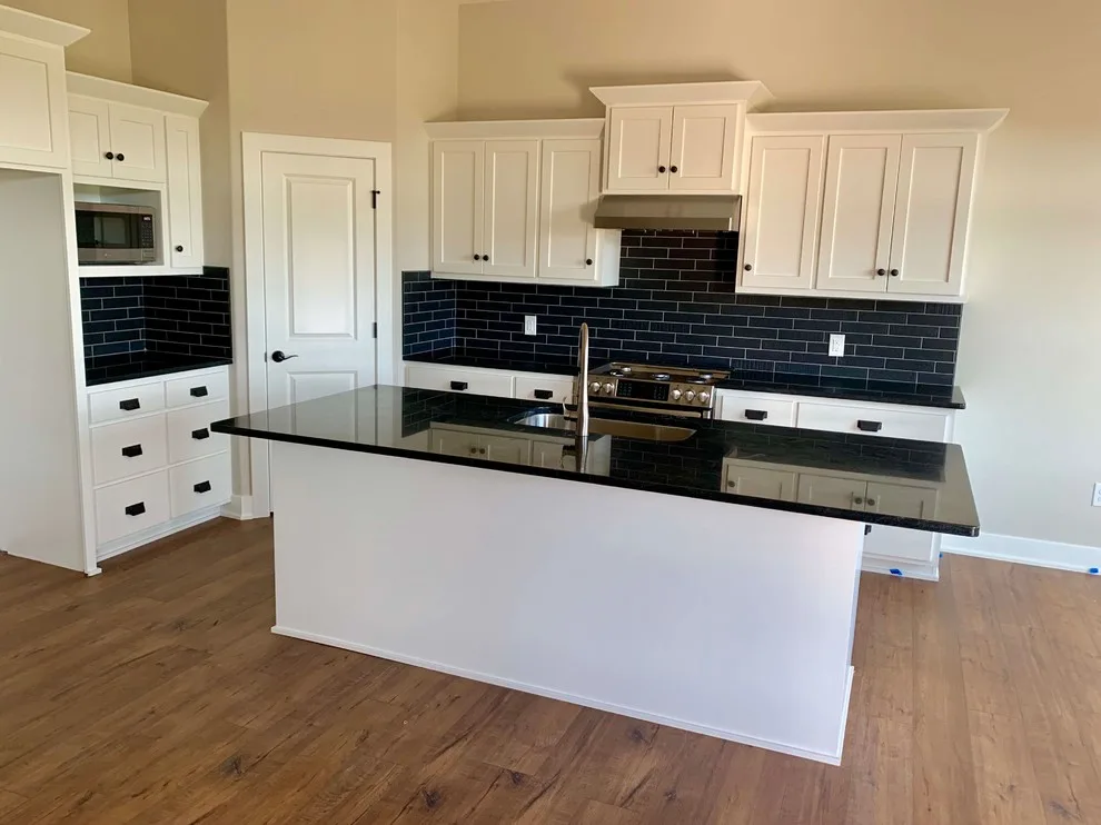 Dreamland Residences Camelback Avenue by McKean's Floor To Ceiling - Photo 3