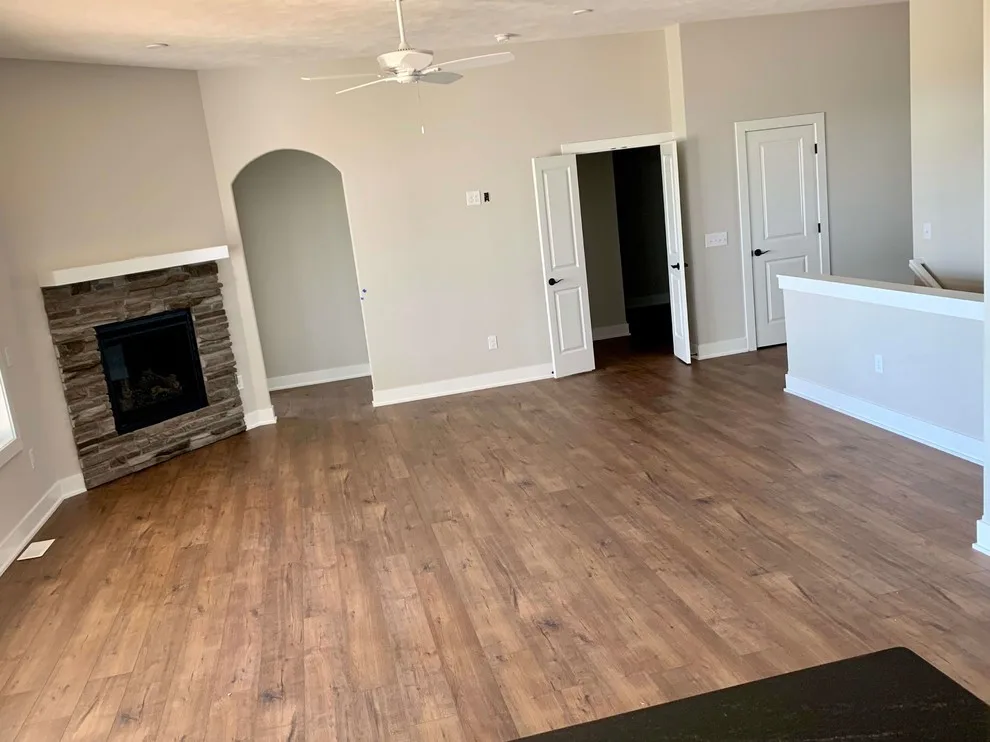 Dreamland Residences Camelback Avenue by McKean's Floor To Ceiling - Photo 9
