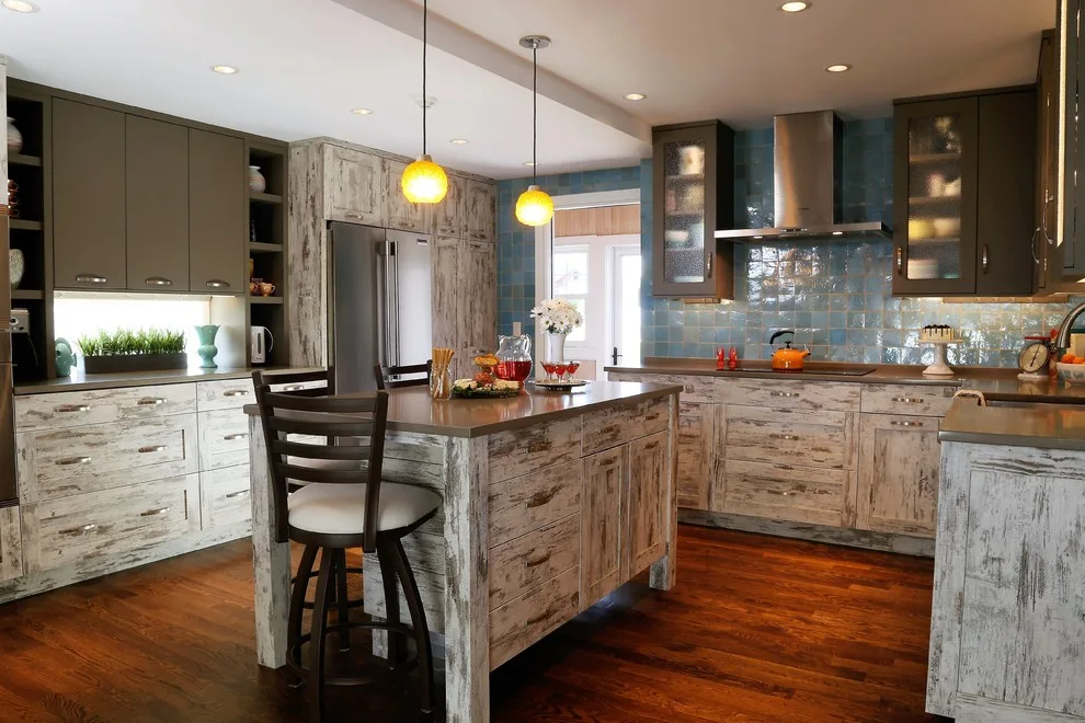 Driftwood Coastal Kitchen by Covenant Kitchens & Baths, Inc. - Photo 2