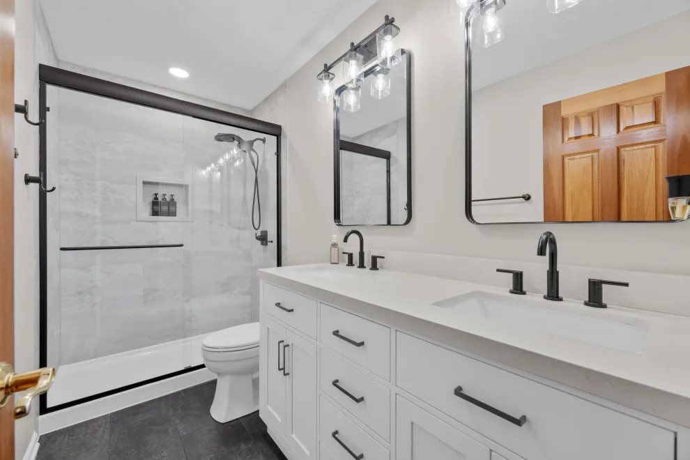 Fast Bath Makeover - Photo 4
