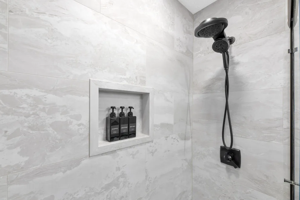 Fast Bath Makeover - Photo 12