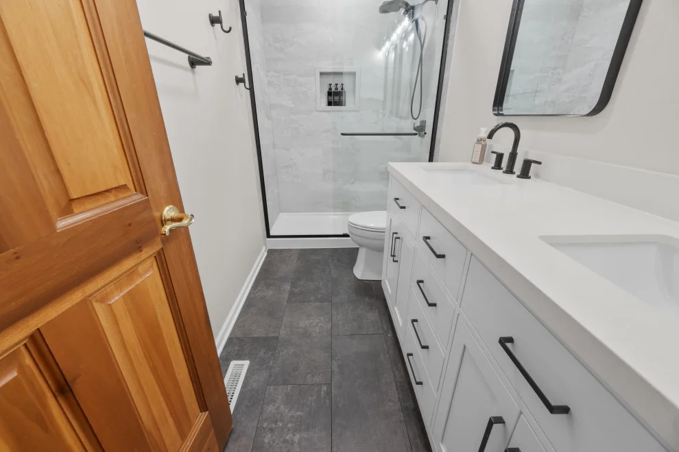 Dublin Guest Bathroom by Fast Bath Makeover - Photo 3